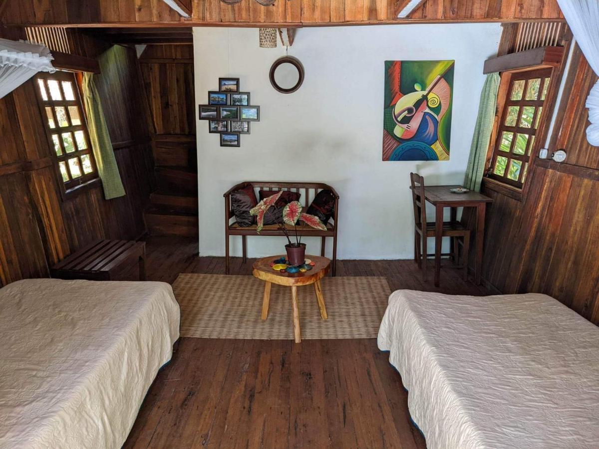 Les Acacias Bungalows Manambolo Buitenkant foto