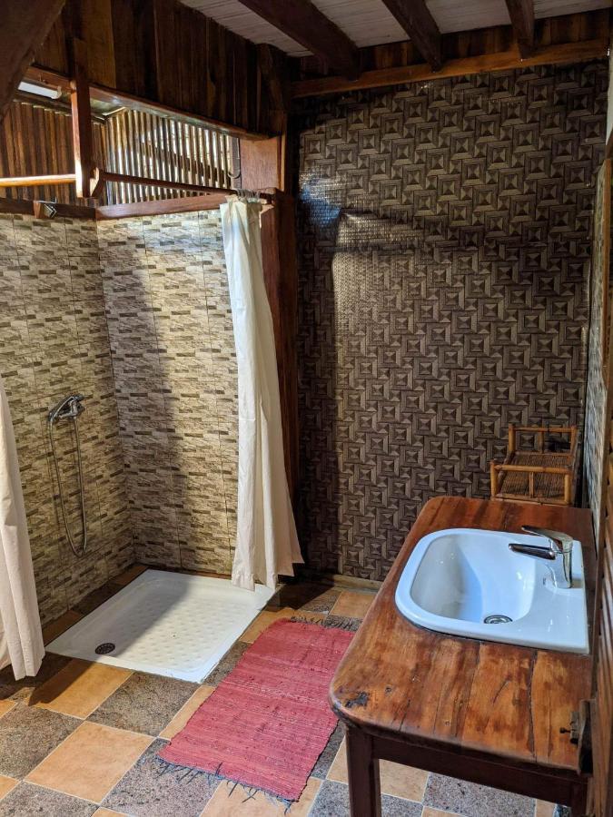 Les Acacias Bungalows Manambolo Buitenkant foto