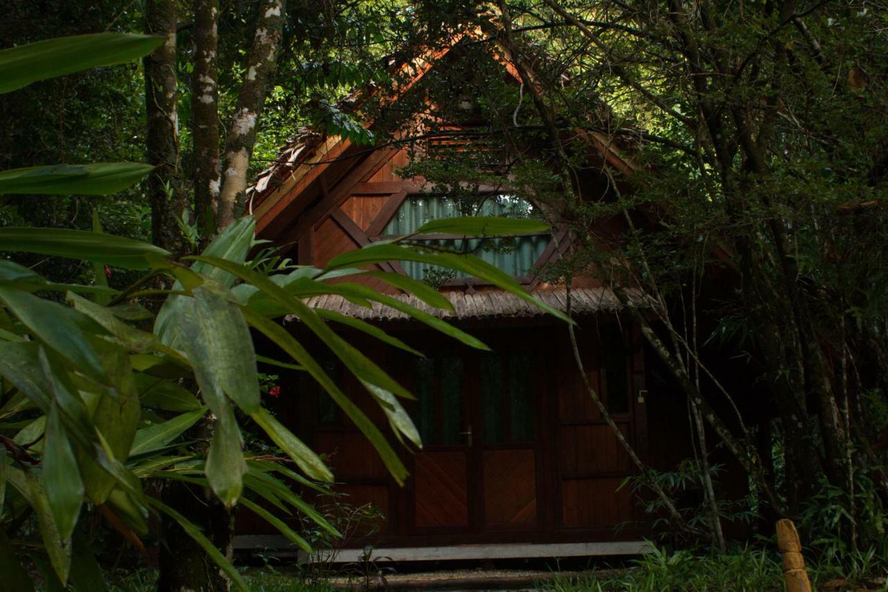 Les Acacias Bungalows Manambolo Buitenkant foto
